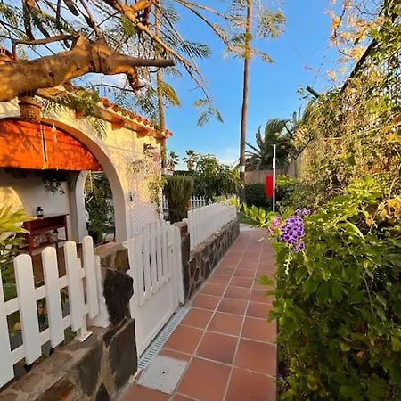 Apartment Bungalow Con Jardin Y Piscina